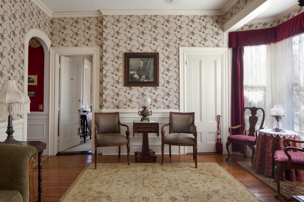 Isaiah Jones Homestead Bed And Breakfast Sandwich Eksteriør billede