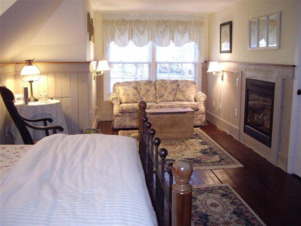 Isaiah Jones Homestead Bed And Breakfast Sandwich Eksteriør billede